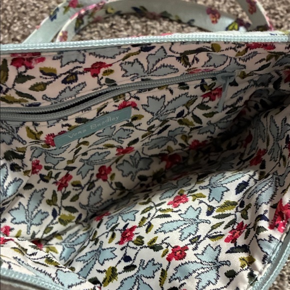 💘SALE💘 Vera Bradley WATER BOUQUET Crossbody Hipster HandBag Purse - Picture 5 of 7